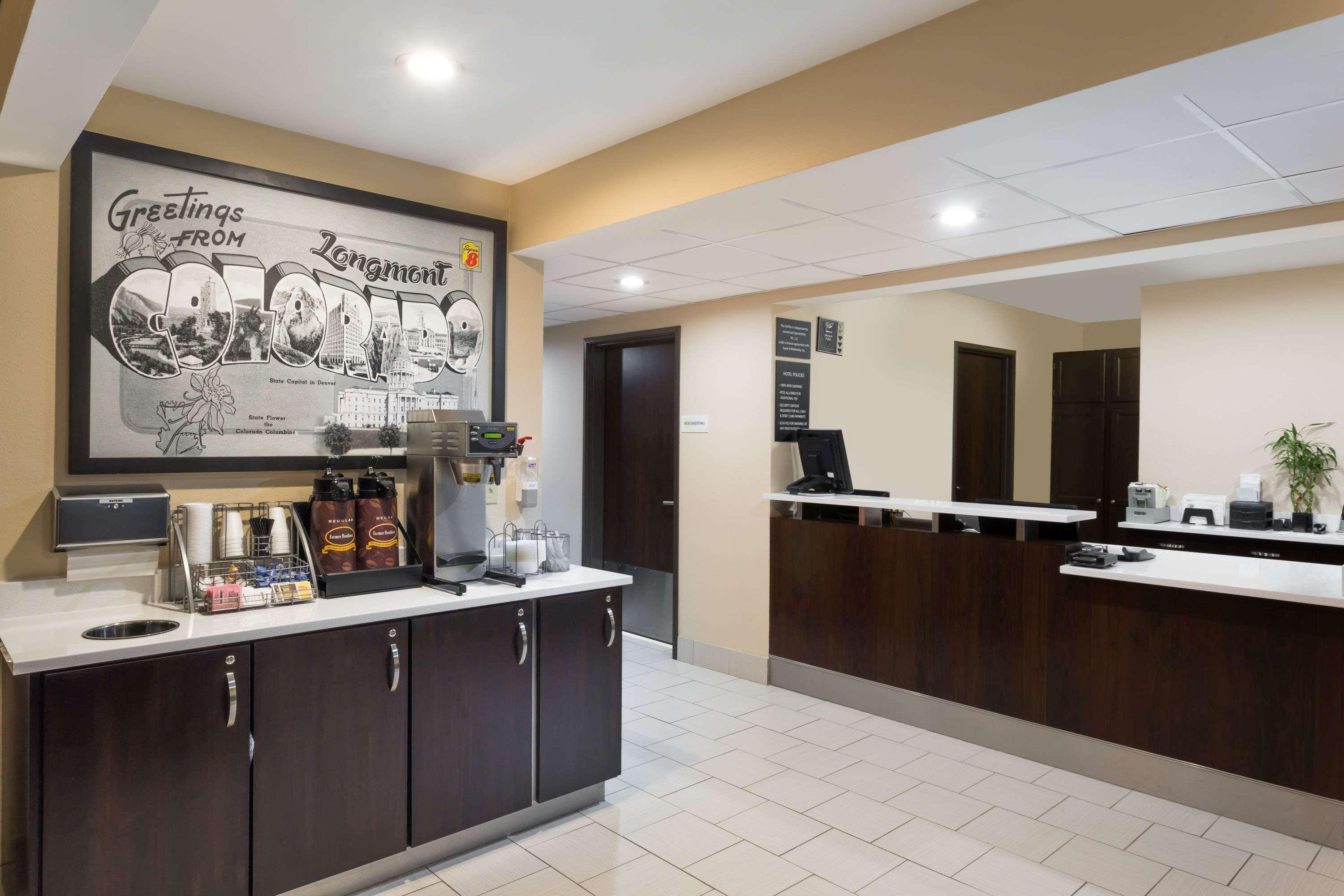 Super 8 By Wyndham Longmont/Twin Peaks Hotel Ngoại thất bức ảnh