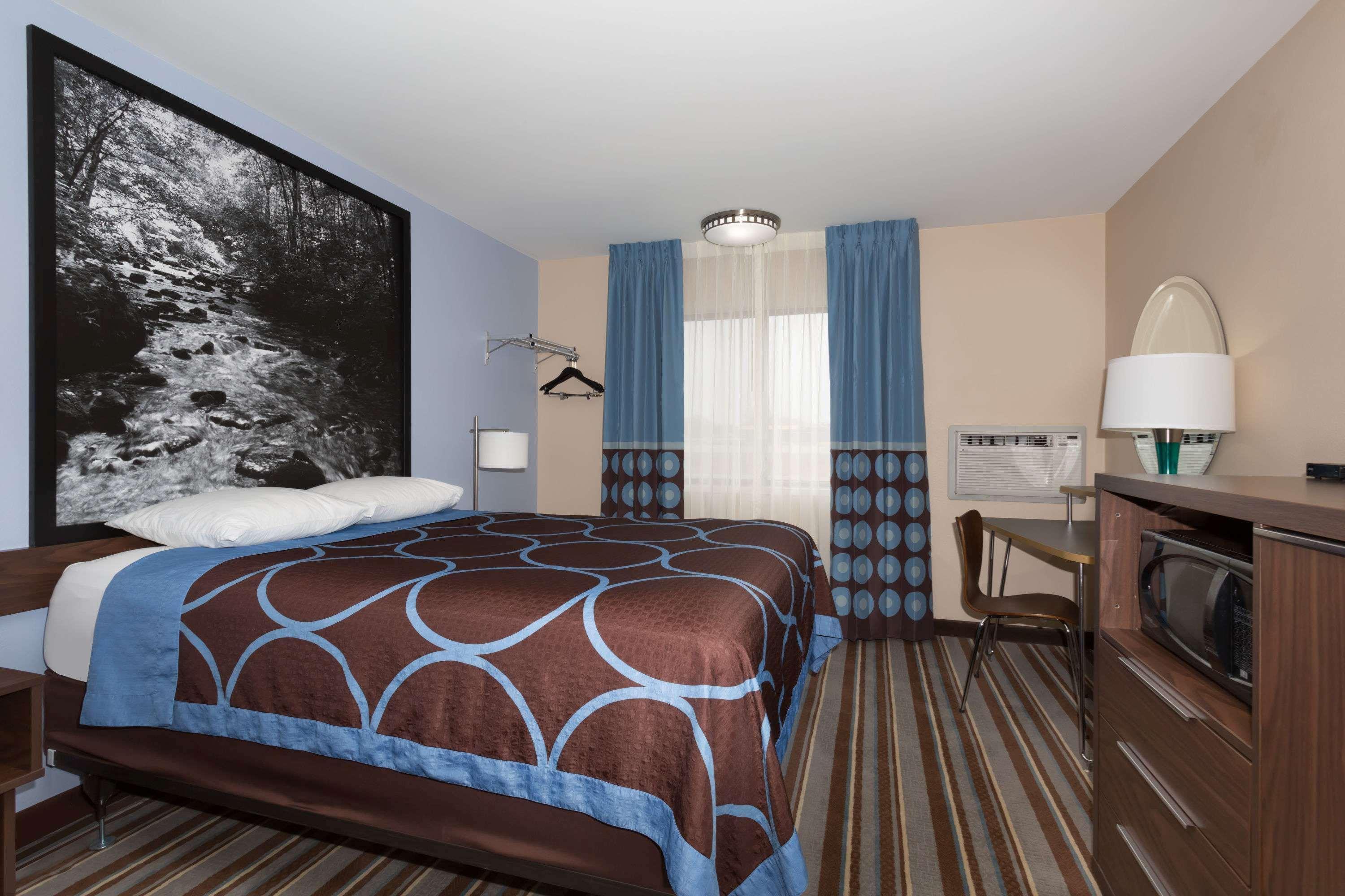 Super 8 By Wyndham Longmont/Twin Peaks Hotel Ngoại thất bức ảnh