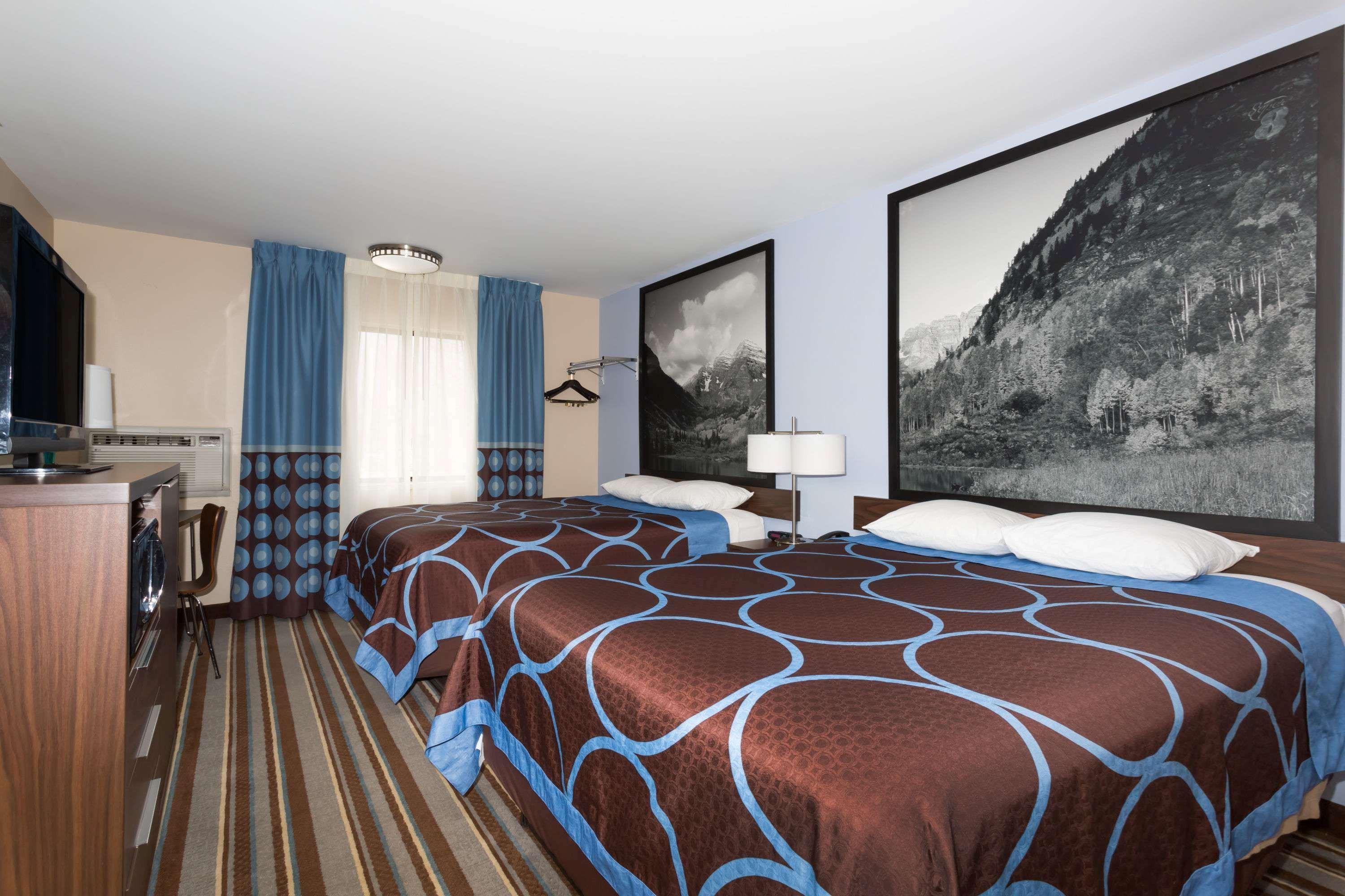 Super 8 By Wyndham Longmont/Twin Peaks Hotel Ngoại thất bức ảnh