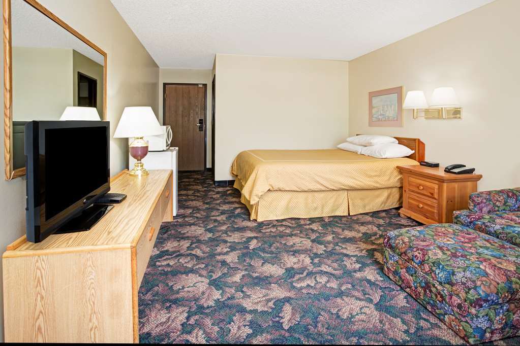 Super 8 By Wyndham Longmont/Twin Peaks Hotel Phòng bức ảnh